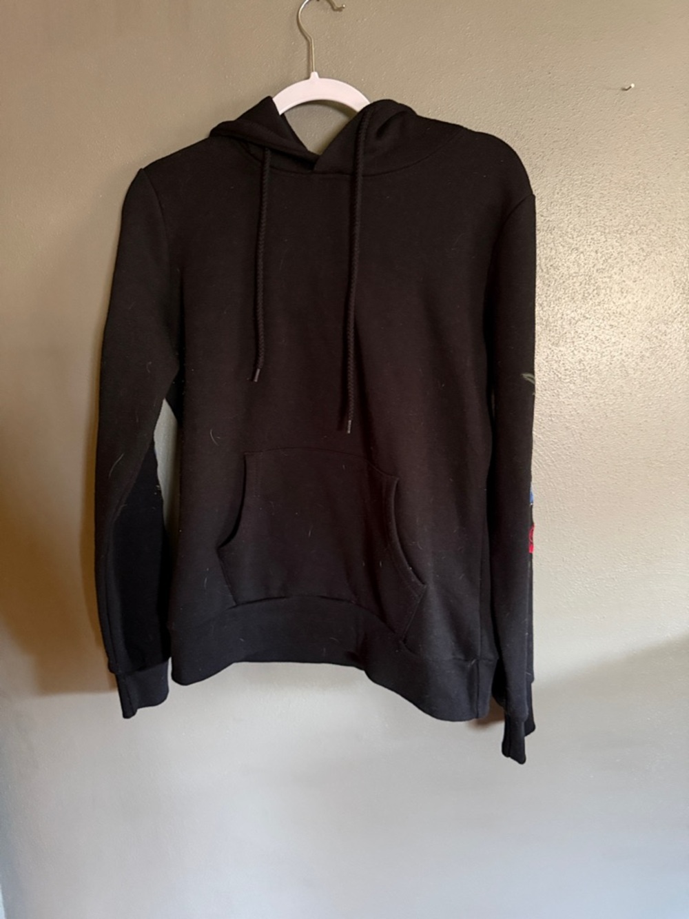 Reflex Black Women's Pullover Hoodie with Kangaroo Pocket